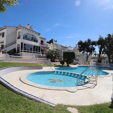 Апартаменты R-1935 Pool And Garden