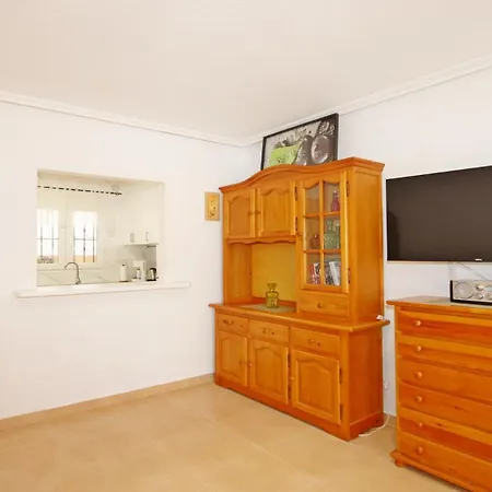 Apartment 1935 Pool And Garden Torrevieja