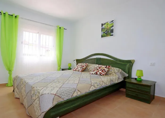 R-1935 Pool And Garden Daire Torrevieja